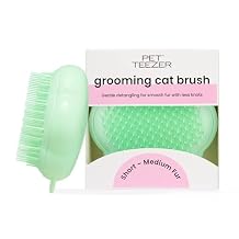 Pet Teezer by Tangle Teezer Cat Brush, De-Shedding Cat Hair Brush for a Gentle, Soothing Groom & Short to Medium Length Fur, Green