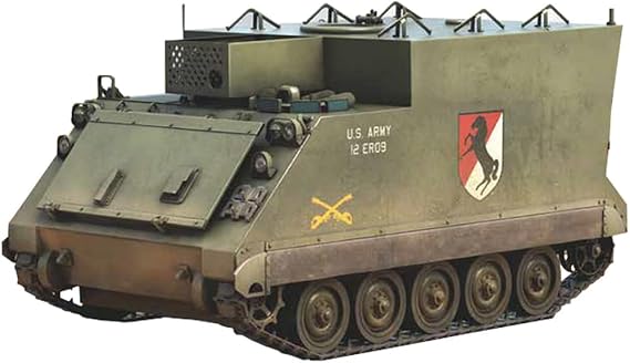 RUBICON MODELS RB0136 Rubicon Model 1/56 M577A1 Command Communication Vehicle Plastic Model