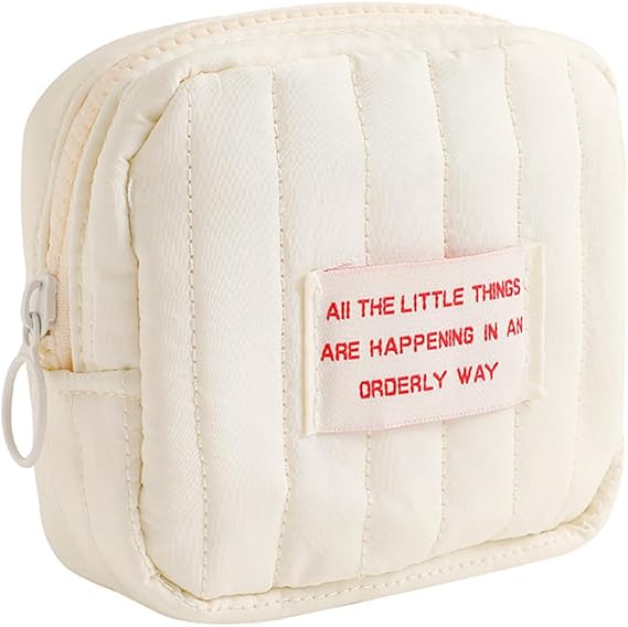 Small Makeup Bag Quilted Travel Cosmetic Organizer Bag White Square Pouch with Zipper Cute Preppy Portable Toiletry Bag for Purse Aesthetic Mini Storage Bag for Women Mama Gift
