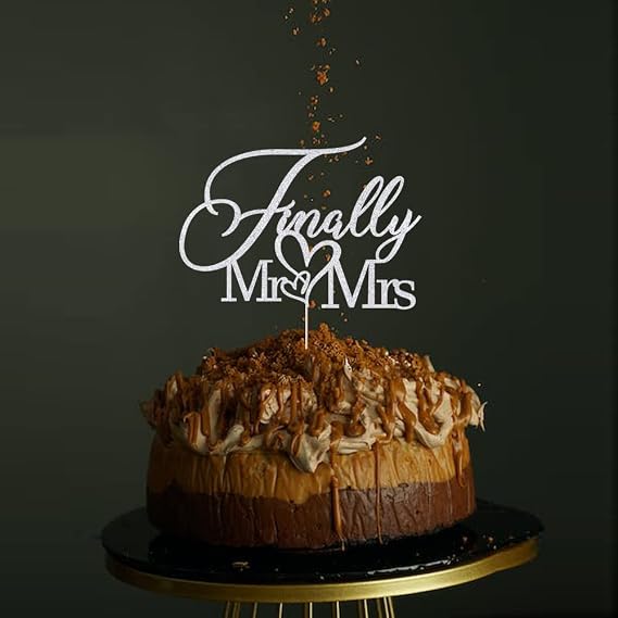 Finally, the Mr. & Mrs. Love Heartcake topper