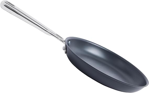 Misen 8 Inch Pre-Seasoned Carbon Steel Fry Pan Lightweight, Even Heating, Heat Retention Oven Safe to 500F Ideal for Searing, Sauteing, and Frying Versatile Durable, Easy to Clean