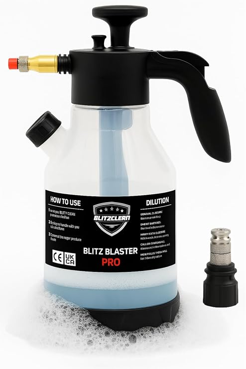 PRO Handheld Pump up Foam Sprayer Snow Cannon Gun, 2L Heavy Duty Pressurised Soap Dispensing with Two Nozzles Car Blaster, Hand Pumping Spraying Pump Action Spray Bottle for Car Cleaning & Valeting
