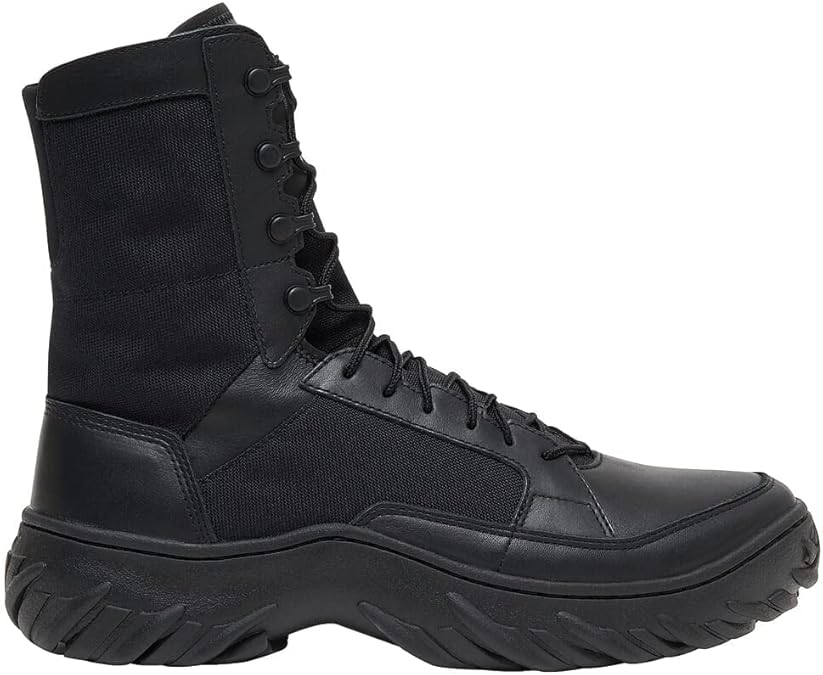 Oakley Men's Field AssaultMilitary and Tactical Boot