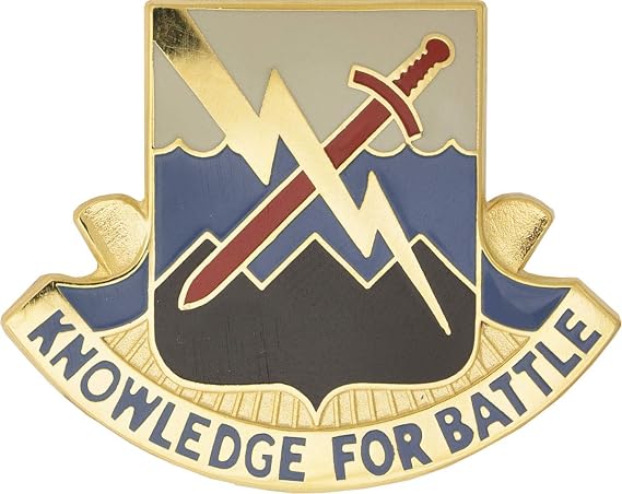 102nd Military Intelligence Battalion Unit Crest (Knowledge For Battle)
