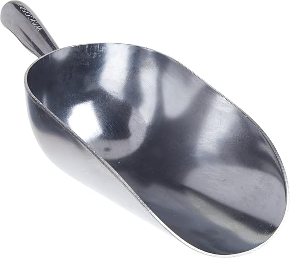 Winco 58 oz Aluminum Commercial Utility Scoop | Multi-purpose, Comfort handle, Restaurant service, Great for Ingredients, Ice, Portioning and Food Preparation