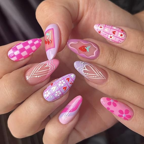 Press on Nails ハート ピンク 24個 人工光沢フルカバー アーモンドピンク フェイクネイル バレンタインデーデザイン アクリル ミディアム つけ爪 グルースティック付き 女性用 女の子用