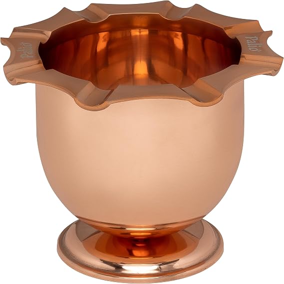 The Palio Tazza Alta ashtray combines functionality with aesthetics, providing a stylish solution for cigar enthusiasts who enjoy sharing their smoking experience with others. (Copper)
