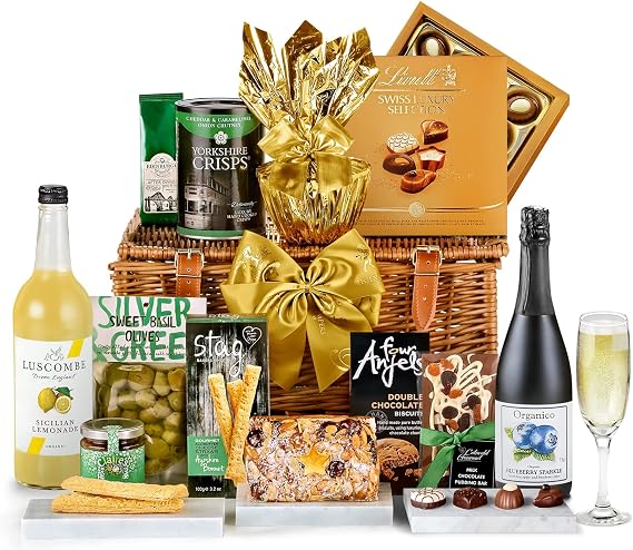 Knightsbridge Teetotal Gift Basket - Non-Alcoholic Gift Set with Apple Juice, Cheese Straws, Chocolate Biscuits, Fruit Cake - Luxury Alcohol-Free Hampers, from Regency Hampers