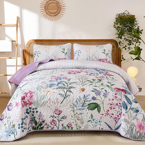 Yiran Floral Quilt Set Queen Size, Purple Botanical Bedspreads Bedding Set, 3 Pieces Summer Soft Lightweight Microfiber Coverlet with 2 Pillow Shams for All Season 96x90 Inch