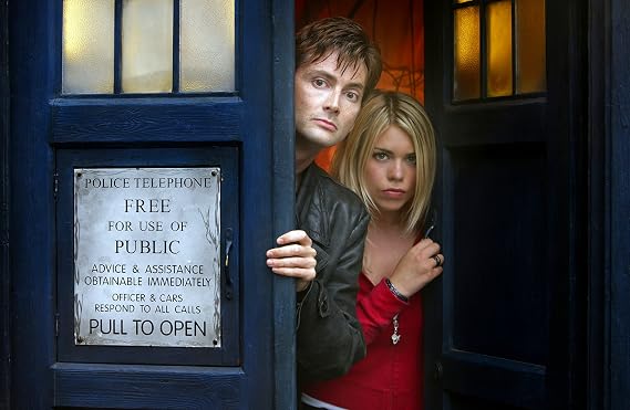 Doctor Who UK Imported 17 x 11 inch David Tennant and Billie Piper in TARDIS Door