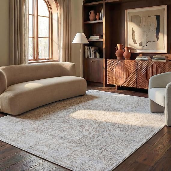 SAFAVIEH Evoke Area Rug 6'7"x9', Ivory & Taupe EVK256E